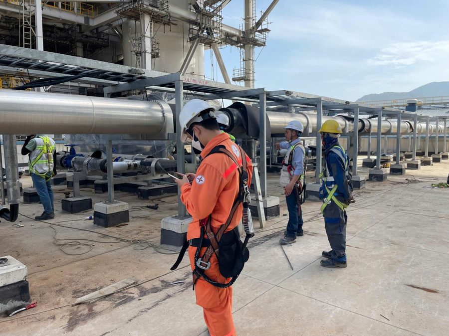 Coal warehouse roof installation